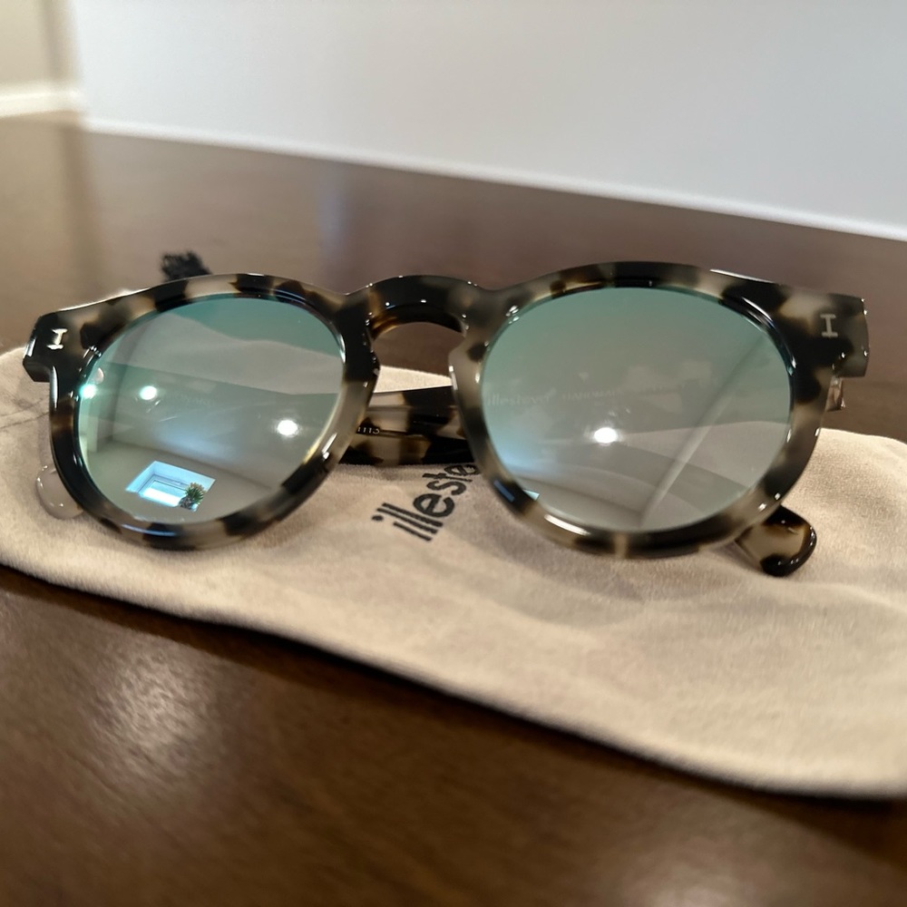 Illvesta Leonard Sunglasses White Tortoise Silver/Blue Mirror GUC